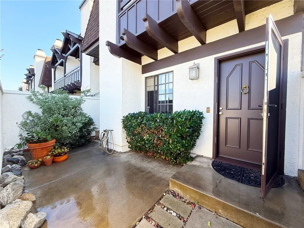 2625 Artesia, Torrance, California 90504 home-pic-26